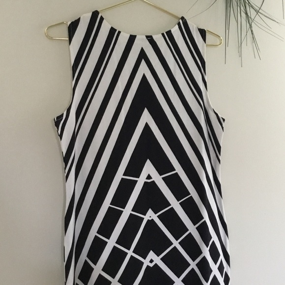 🖤🤍ASOS Body Conscious Dress in Graphic Print - Picture 5 of 8